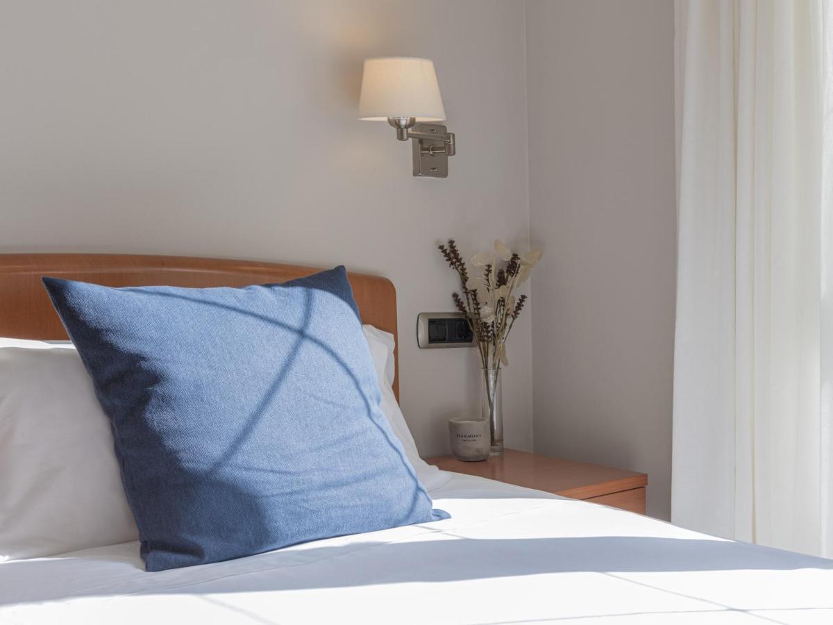 Deluxe Single Room,1365829736:JPEG