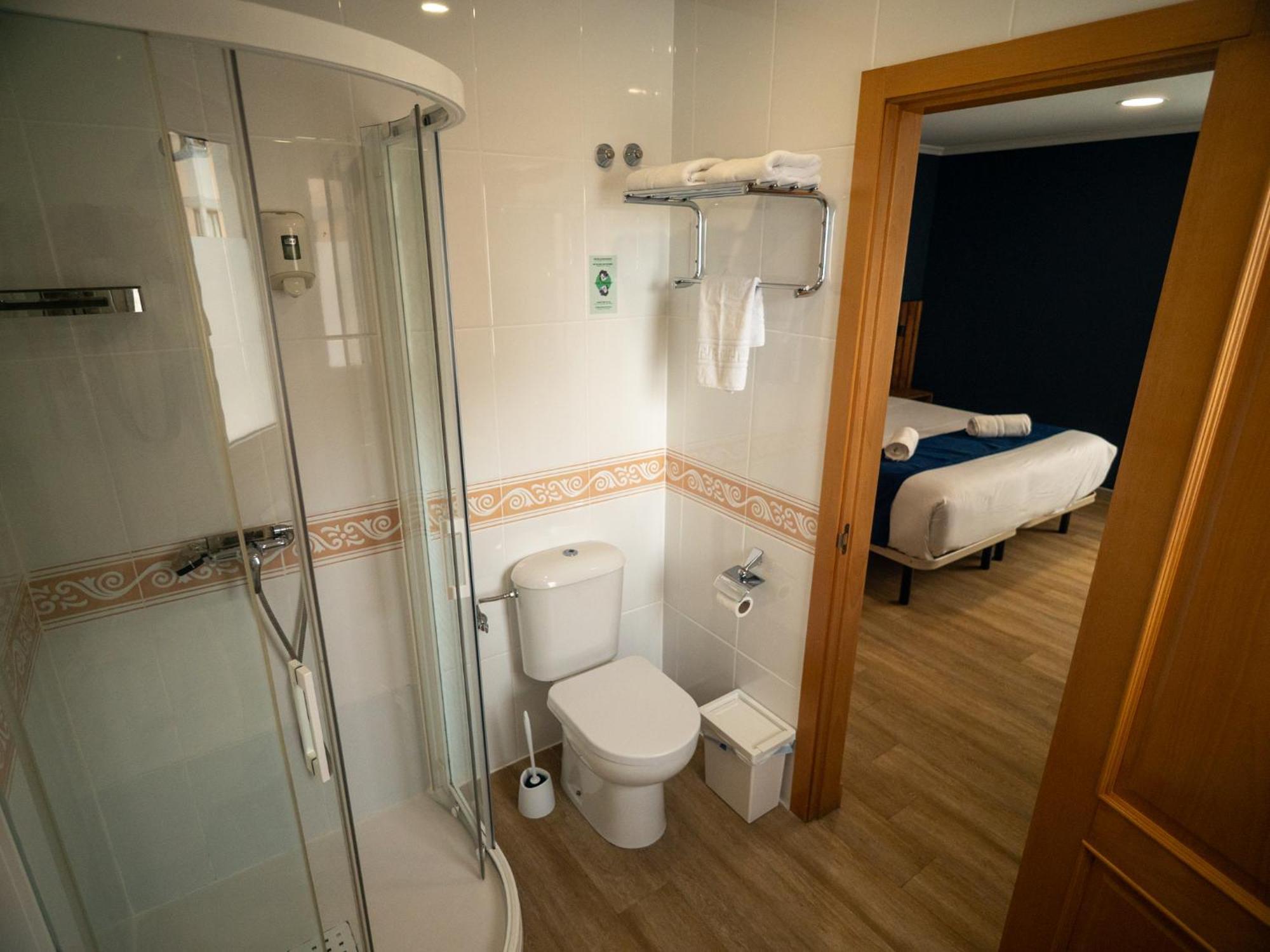 Triple Room,1765864282:JPEG